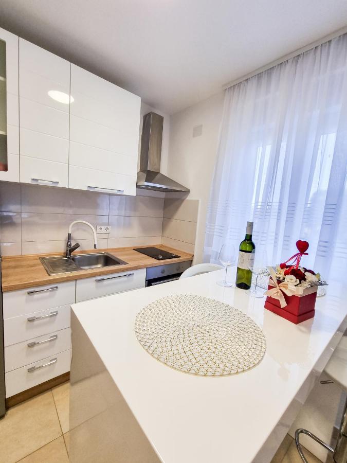 Apartment Ane 2 Tisno Extérieur photo